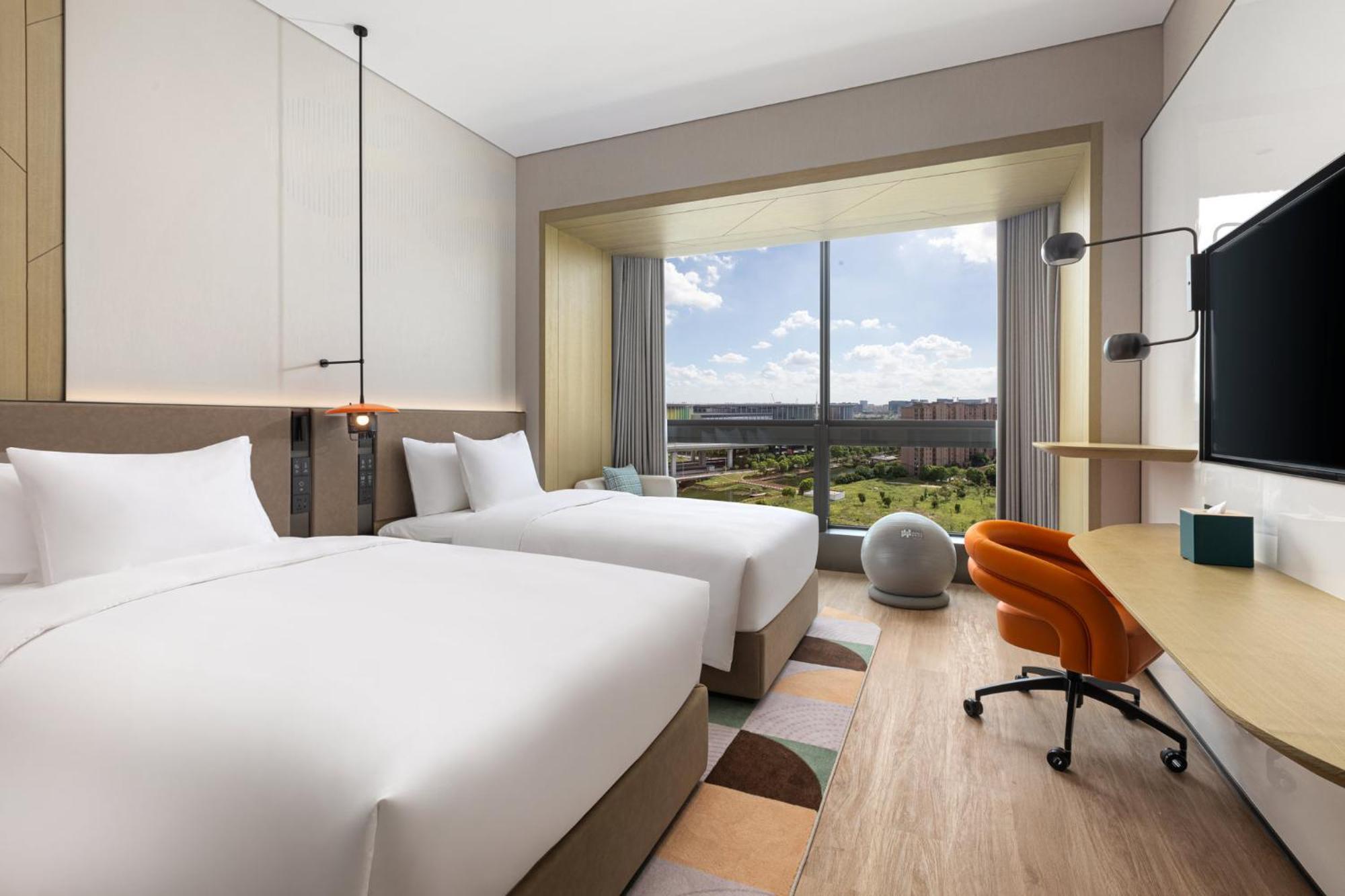 Even Hongqiao Cbd By Ihg Hotel 5*