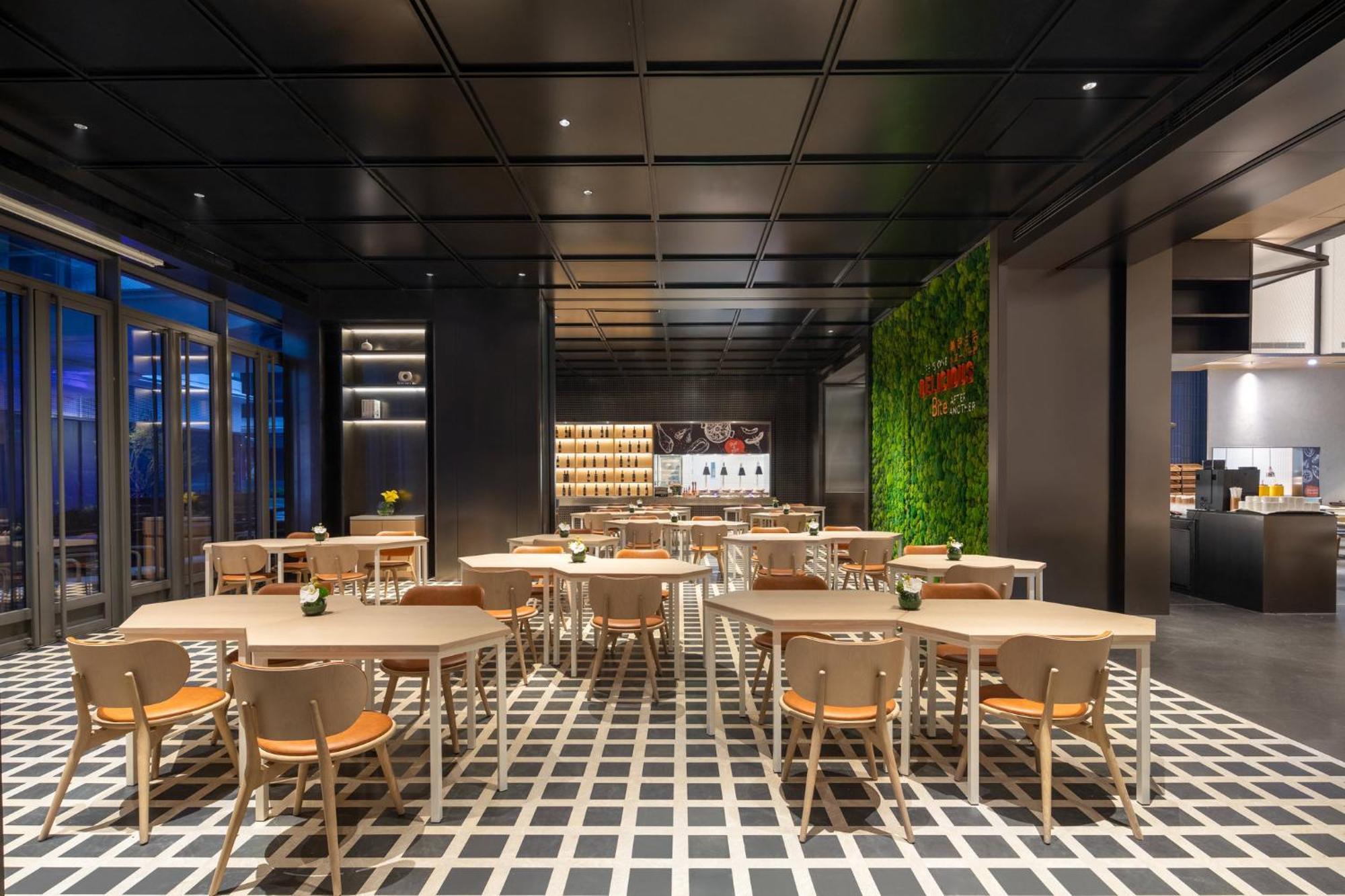 Even Hongqiao Cbd By Ihg Hotel Shanghai