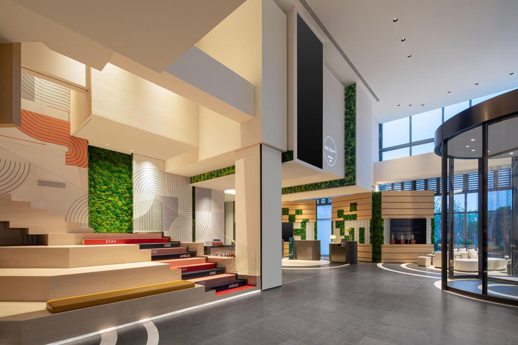 Even Hongqiao Cbd By Ihg Hotel 5*