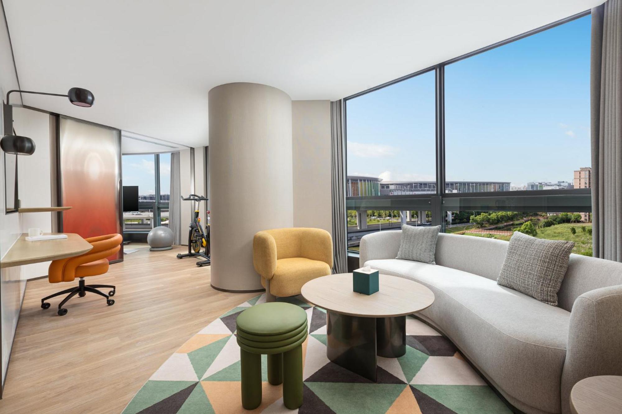 Even Hongqiao Cbd By Ihg Hotel 5*